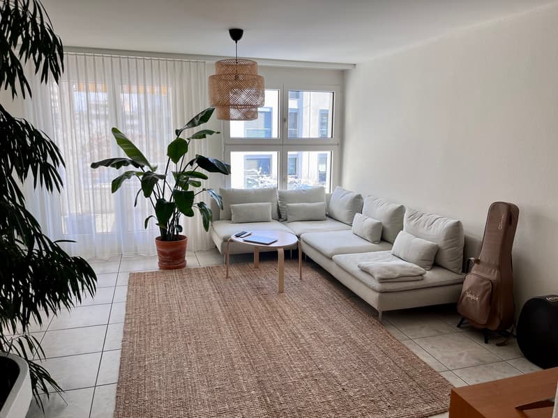AB 01.11.2026 / 3.5-Zimmer-Wohnung an bester Lage im Kanton Zug / unbefristet (2)