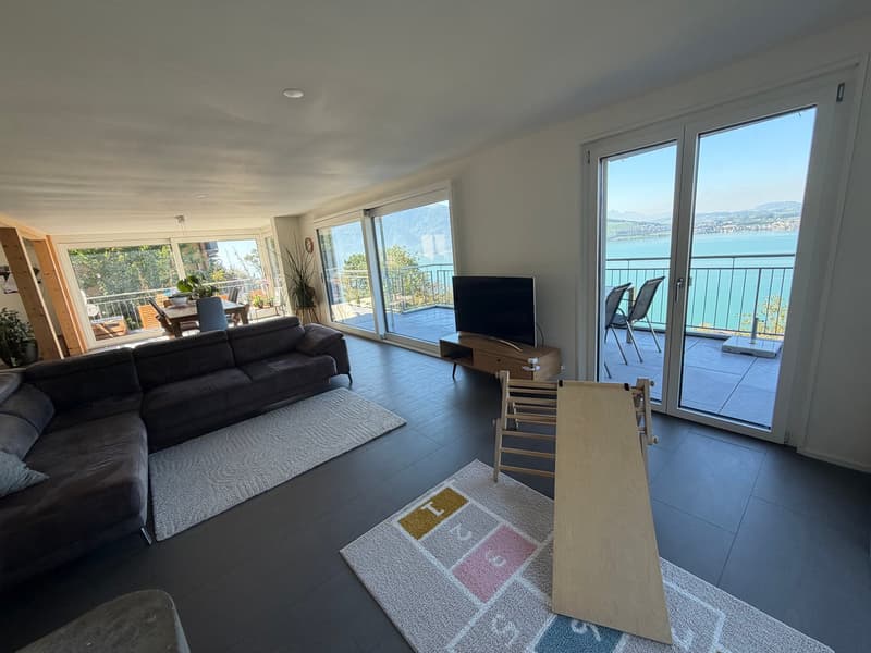 Exclusive Furnished 5.5 room Apartment with Breathtaking Lake and Mountain Views (13)