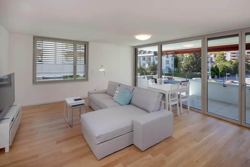 Moderne 3.5-Zimmerwohnung - 5 Min. von Lonza (1)