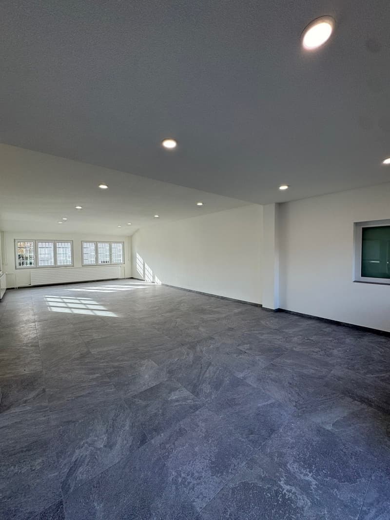 Gewerbefläche zu vermieten – ca 252 m² – Komplett renoviert im Jahr 2025 – Orpund (3)