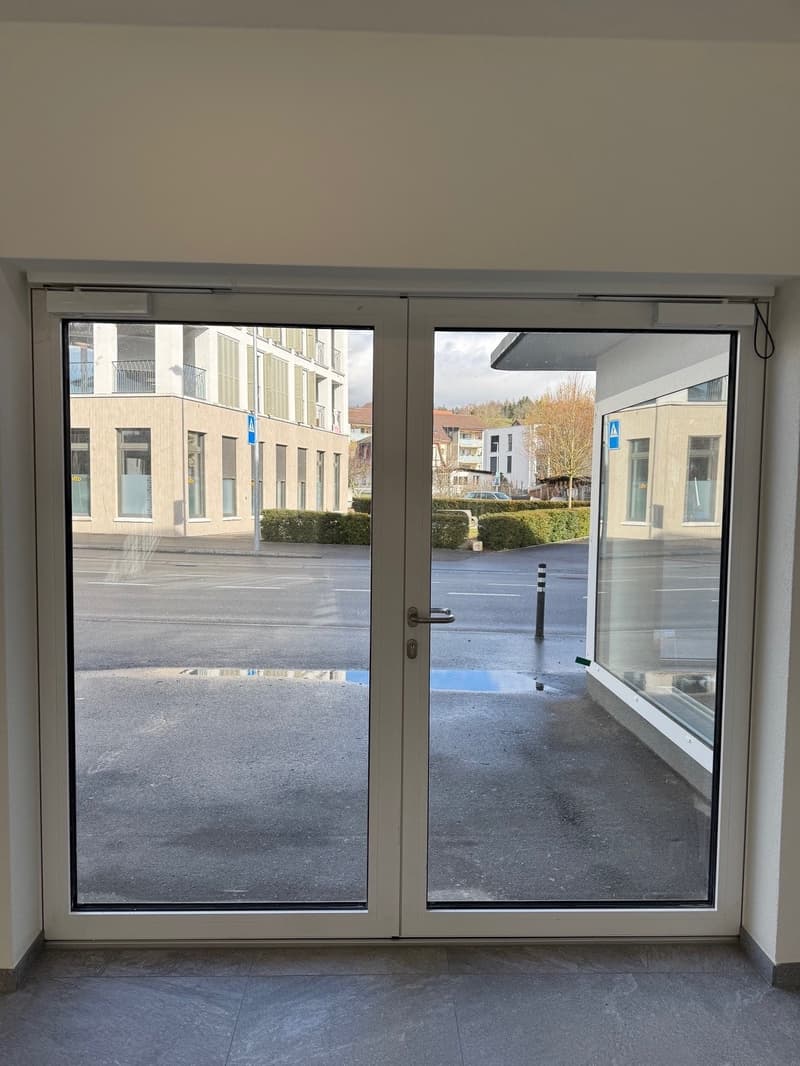 Gewerbefläche zu vermieten – ca 252 m² – Komplett renoviert im Jahr 2025 – Orpund (6)