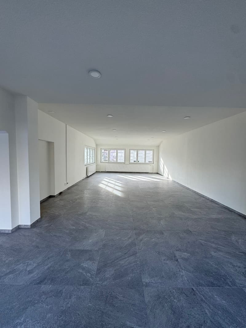 Gewerbefläche zu vermieten – ca 252 m² – Komplett renoviert im Jahr 2025 – Orpund (2)