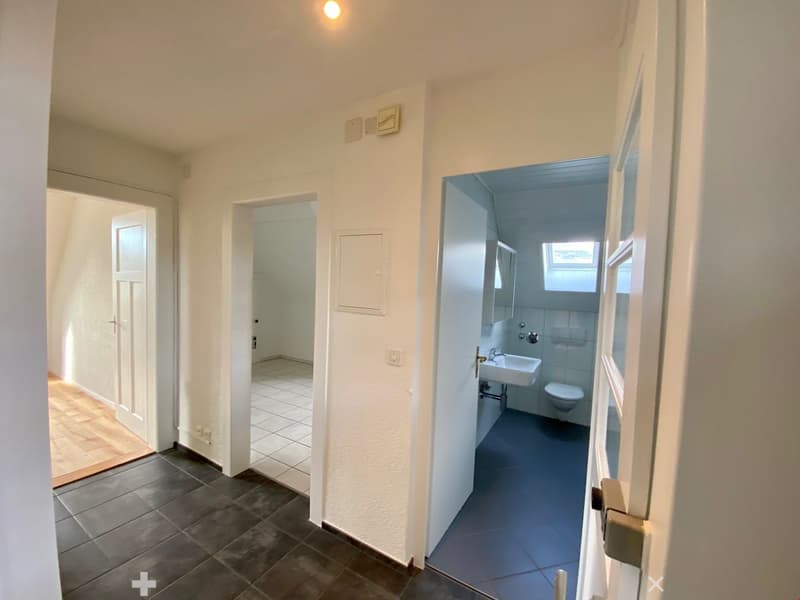 Schöne 2.5 Zimmerwohnung Biel/Bienne (5)