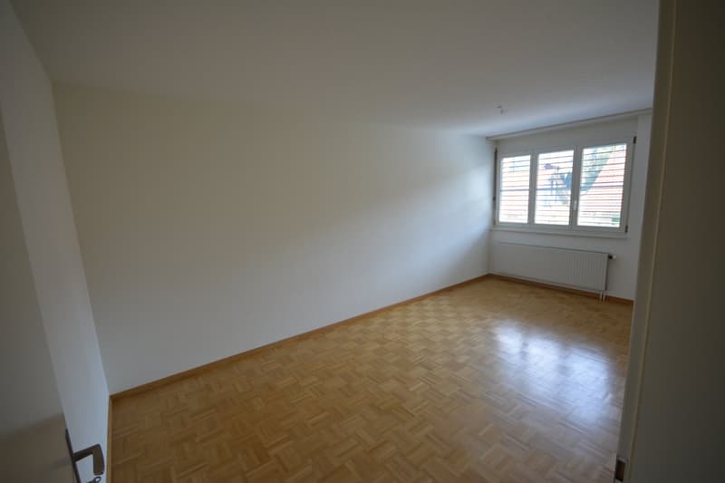 Appartement confortable de 2,5 pièces au rez-de-chaussée avec espace de jardin – disponible immédiatement ! (6)