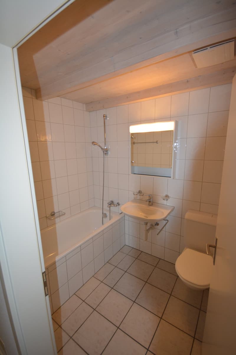 Ruhige 4-Zimmer-Wohnung mit Balkon und Galeriegeschoss (3)