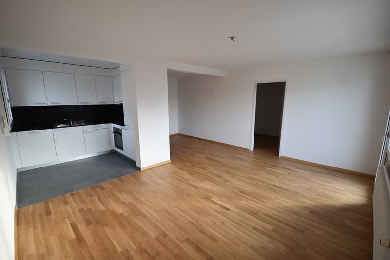 Helle 4-Zimmer-Wohnung mit Balkon in Hindelbank (1)
