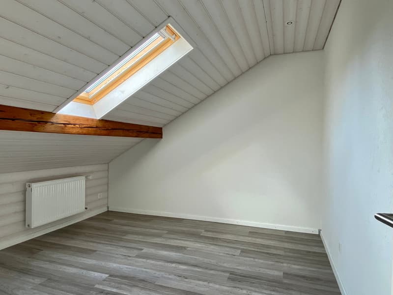 Ampio appartamento di 6 locali con giardino e balcone a Melchnau (8)
