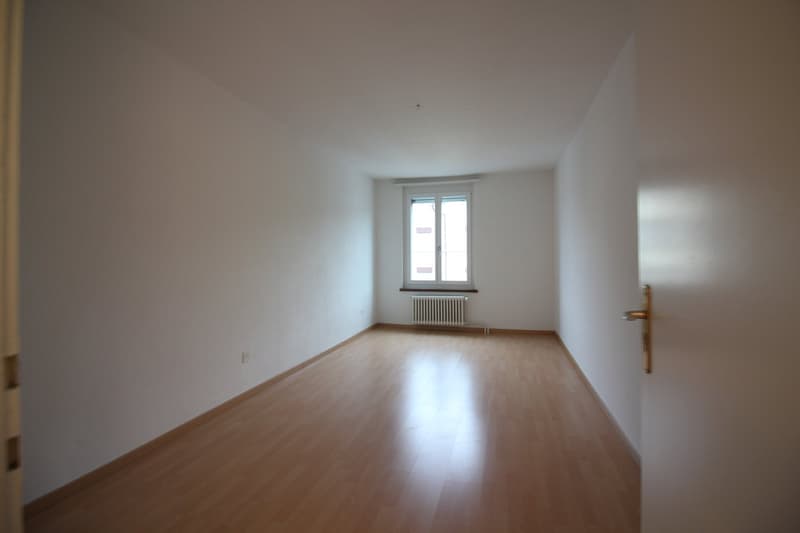Appartamento 4.5 locali economico con balcone a St. Gallen-Neudorf (3)