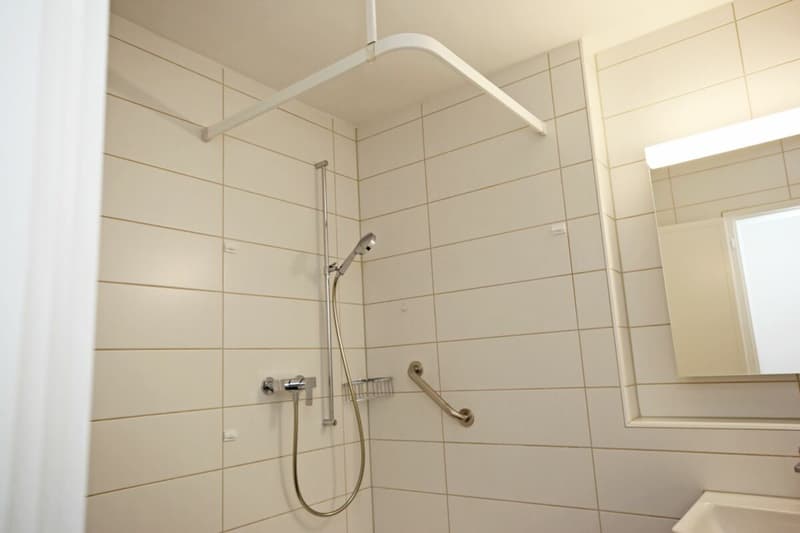 Teilsaniertes Studio in der Nähe von Bern - 57 m2 (4)