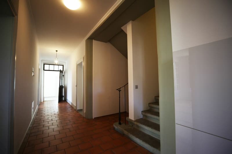 Grosszügige 5-Zimmer-Wohnung in ehemaligem Bauernhaus (2)