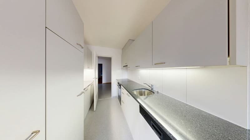 Gemütliche 4.5-Zimmerwohnung im 2. OG rechts (4)