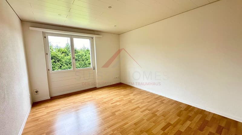 Familienfreundliche 6.5 Zimmer Wohnung : Entdecken Sie Ihr neues Zuhause in Moosseedorf (11)