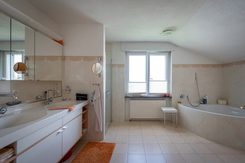 Living with privacy – well-maintained single-family house in Berg SG (11)