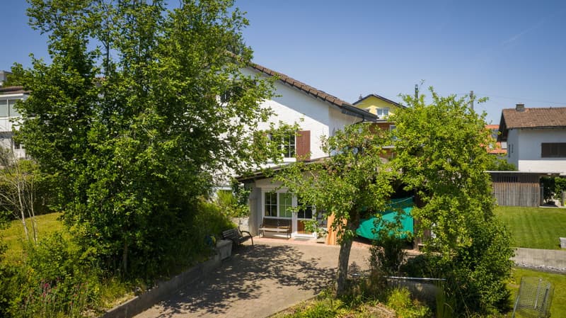 BAULANDPARZELLE MIT 6-ZIMMER-EINFAMILIENHAUS AN SONNIGER WOHNLAGE (3)