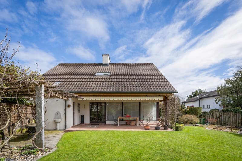 Wohnen mit Privatsphäre – gepflegtes Einfamilienhaus in Berg SG (2)