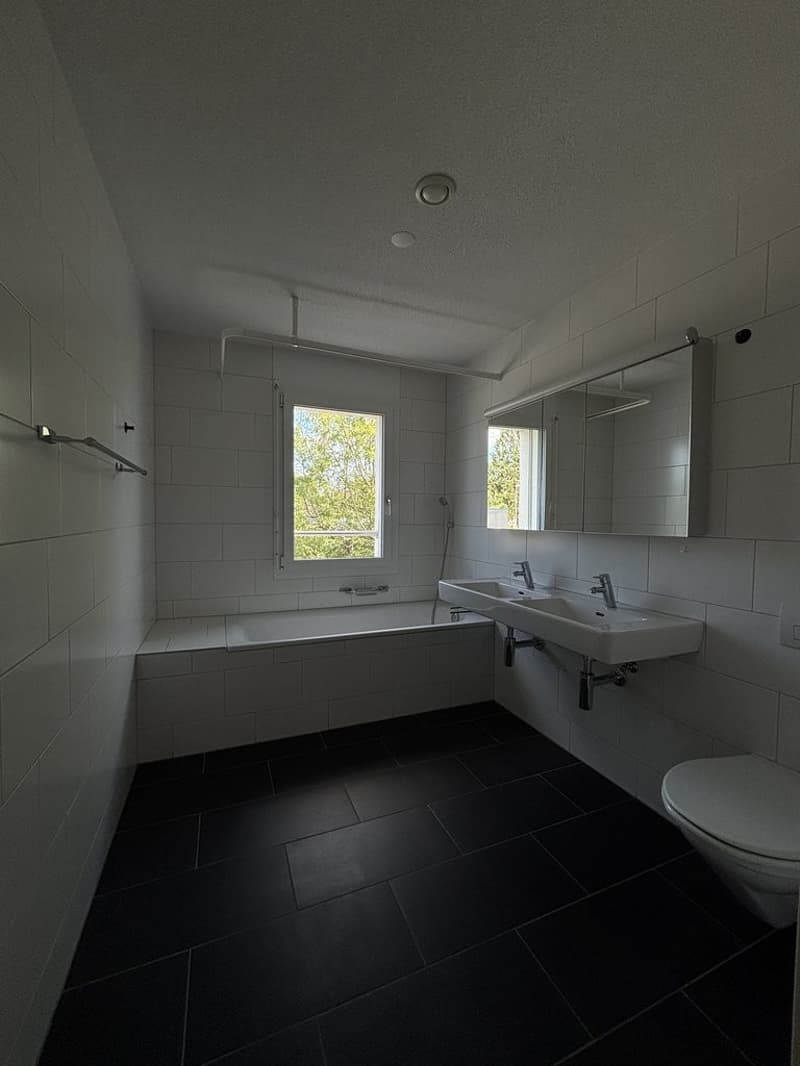 Badezimmer mit Badewanne
