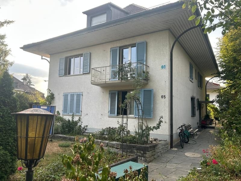 egghoelzlistr_haus_ganz.jpeg