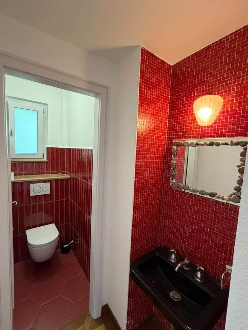 Separates Badezimmer