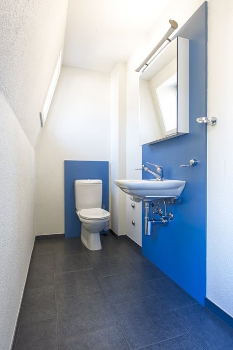 Separate Toilette
