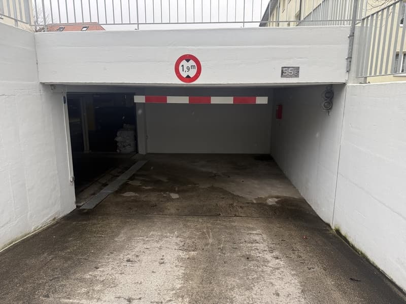 Einstellhallenplatz am Wegmühlegässli (3)