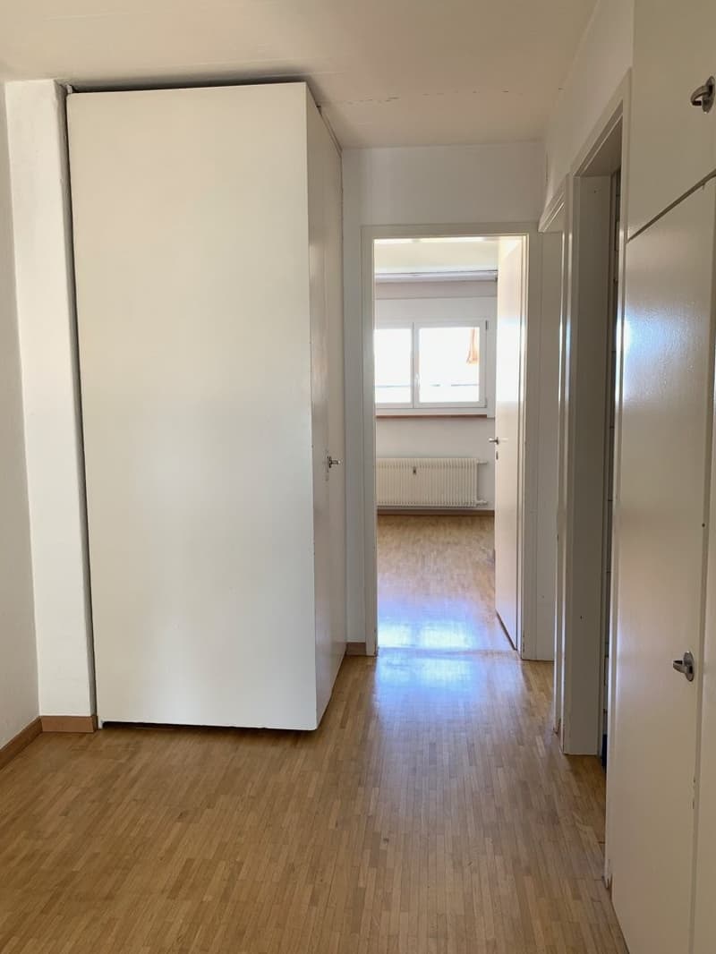 Korridor OG gegen Schlafzimmer