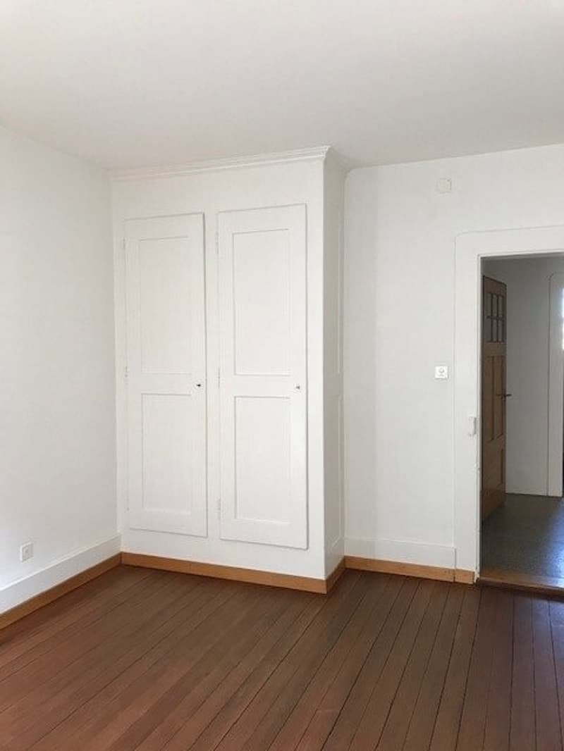 Schlafzimmer mit Einbauschränken