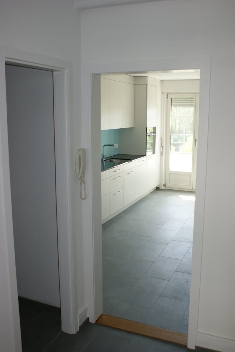 Moderne 3.5-Zimmer-Wohnung mit Balkon und schöner Aussicht in Bern (6)
