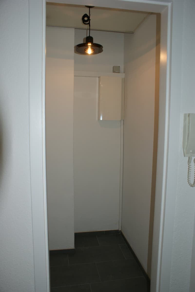 Appartement moderne 3.5 pièces avec balcon et belle vue à Berne (17)
