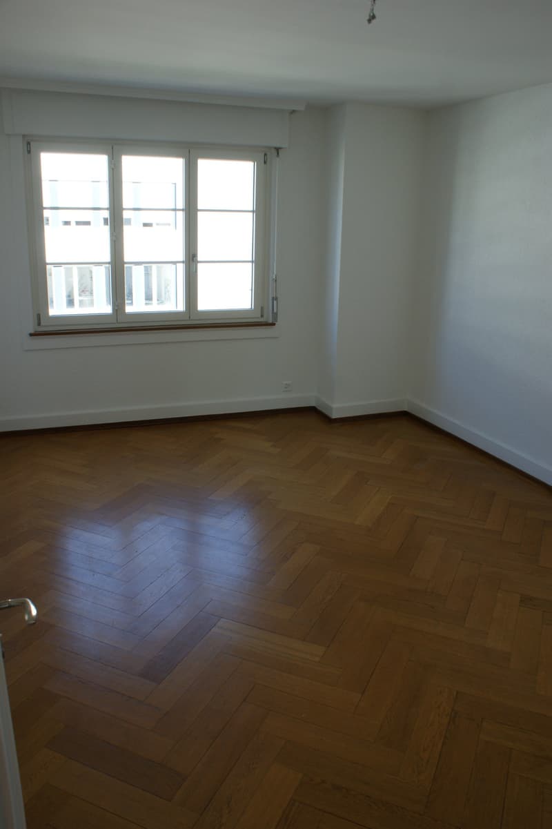 Moderne 3.5-Zimmer-Wohnung mit Balkon und schöner Aussicht in Bern (10)