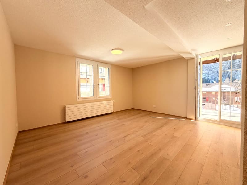 Charmante 3.5-Zimmer-Wohnung mit Balkon und herrlicher Aussicht in Kandersteg (4)