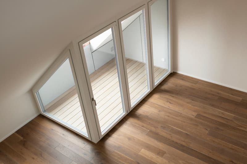 Helle 2.5-Zimmer-Dachwohnung mit Galerie beim Eigerplatz (8)