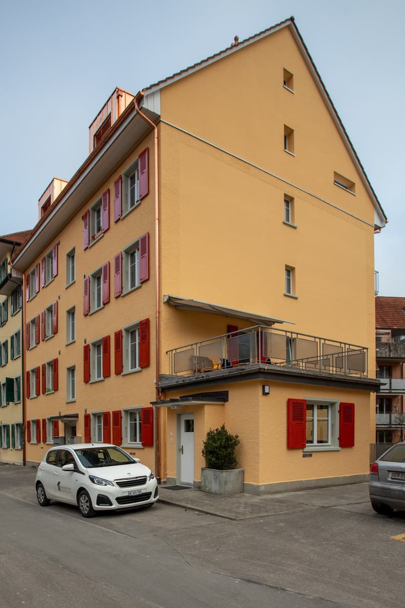 Helle 2.5-Zimmer-Dachwohnung mit Galerie beim Eigerplatz (15)