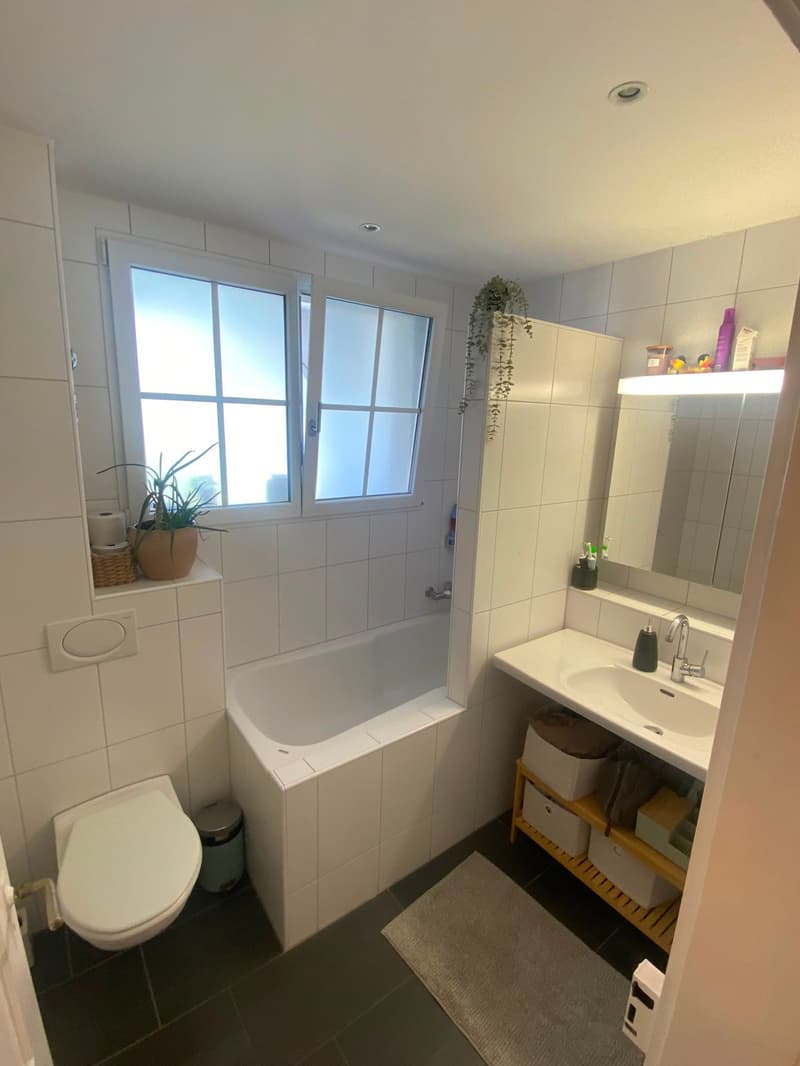 Charmante 3.5-Zimmer-Altbauwohnung mit Balkon in Bern (11)