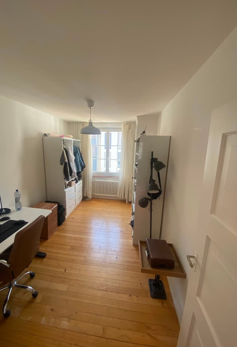 Charmante 3.5-Zimmer-Altbauwohnung mit Balkon in Bern (10)