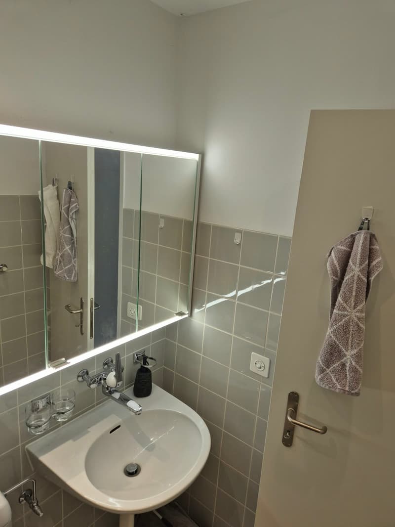 Helle 1.5-Zimmer-Wohnung mit Balkon an der Breichtenstrasse 11 in 3074 Muri b. Bern (12)