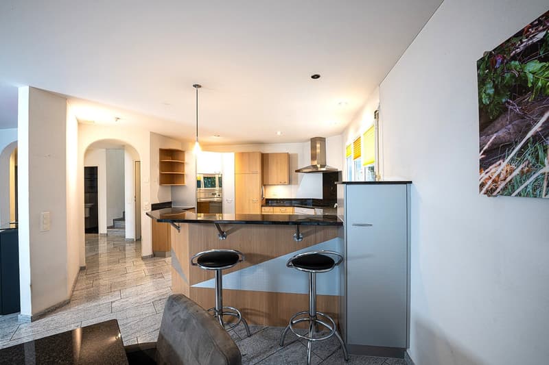 Modern 5.5-room single-family house with pool and dream view in Wohlen (9)