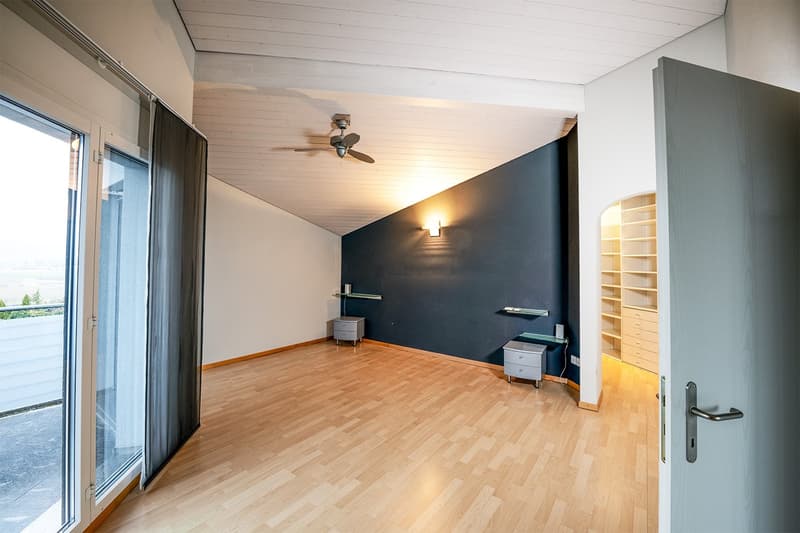 Modern 5.5-room single-family house with pool and dream view in Wohlen (13)