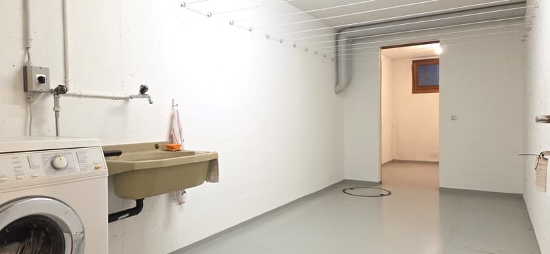 Charming 4.5-room apartment with garden and fireplace in Muhen (13)