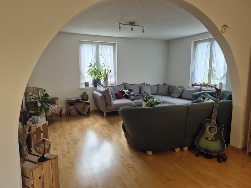 Charmantes 5-Zimmer-Einfamilienhaus zur Miete in Muhen (1)