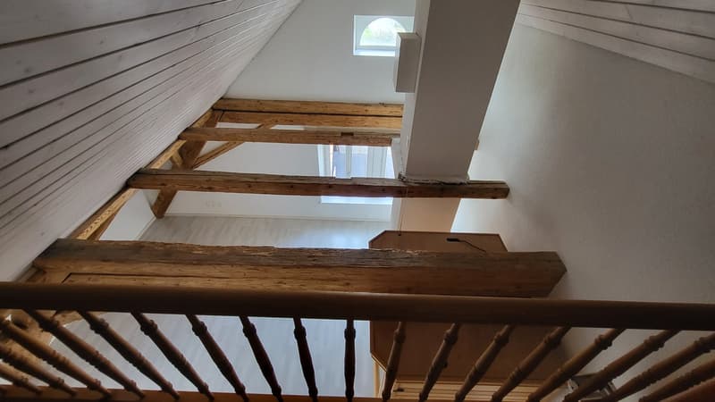 Geräumige 5.5-Zimmer-Dachwohnung mit Terrasse in Muhen (6)