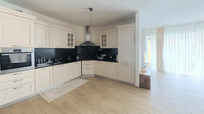 Renovated Rental Property with Development Potential (6)