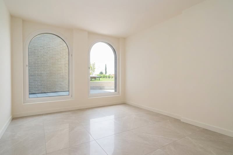 Spazio professionale eccezionale di 124 m² in un quartiere nuovo e dinamico (3)