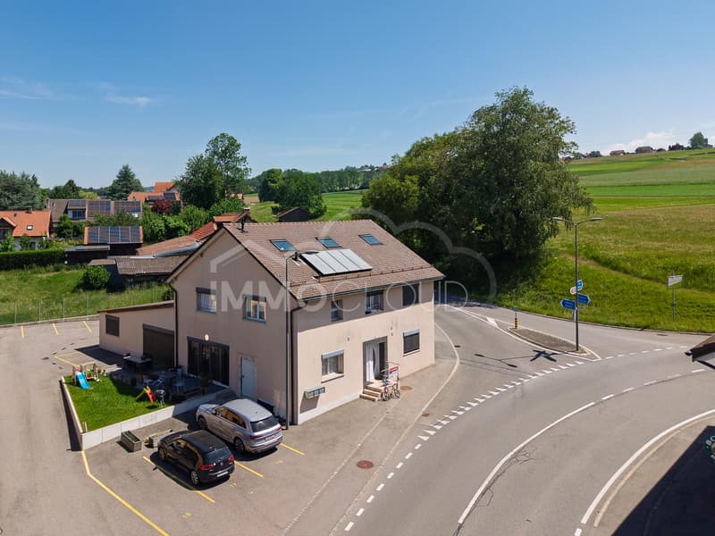Immeuble de rendement rénové avec réserve de développement (13)