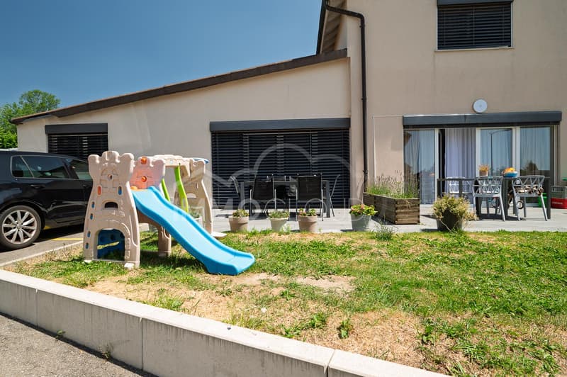 Immeuble de rendement rénové avec réserve de développement (10)