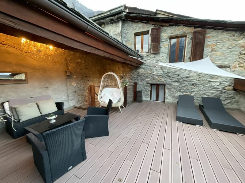 In vendita nel cuore della città medievale di Saillon, casa di villaggio (3)