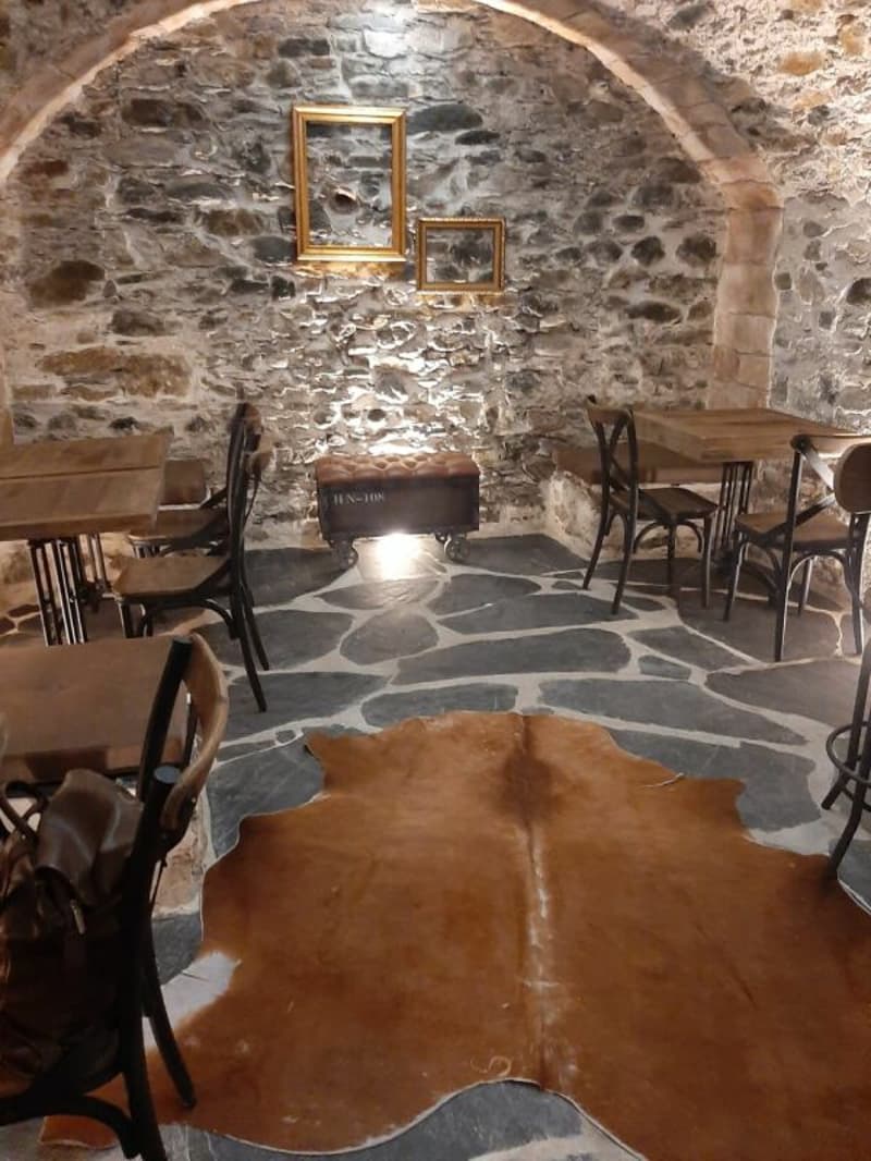 In vendita nel cuore della città medievale di Saillon, casa di villaggio (17)