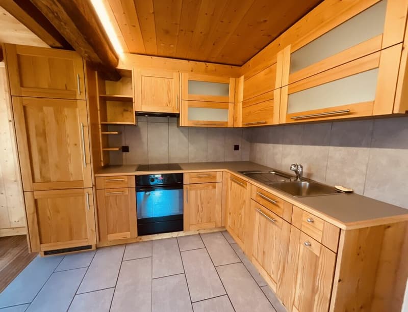 Apartment and land for sale in the village of Vollèges (6)
