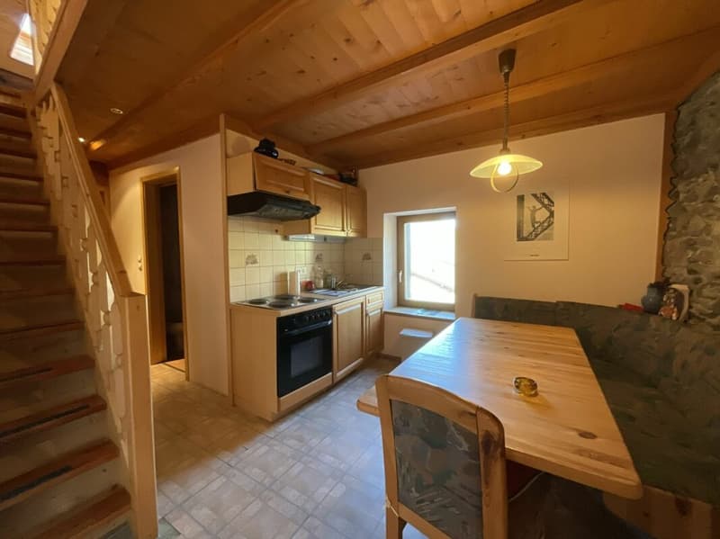 Maison à vendre au coeur du village de Bourg Saint Pierre (10)