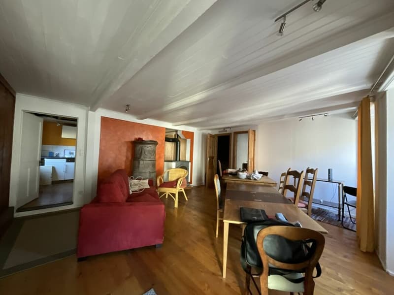 Maison à vendre au coeur du village de Bourg Saint Pierre (8)