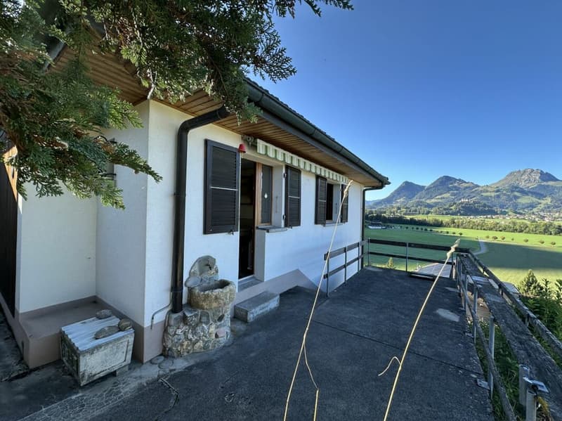 Individual family villa with panoramic view (4)